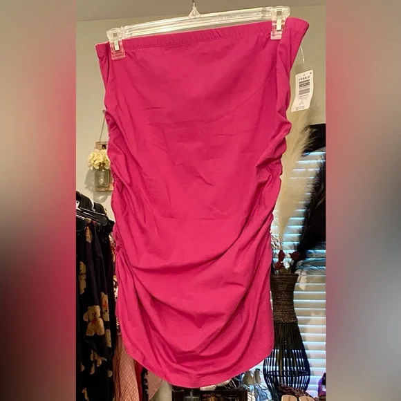 torrid Hot Pink Strapless Ruched Tube Top - Picture 5 of 7